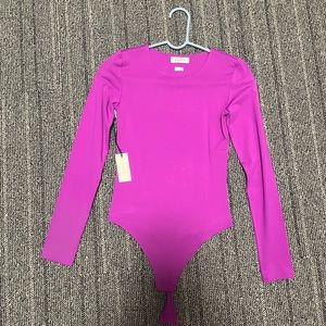 Babaton Contour Crew Longsleeve Bodysuit